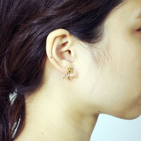 "archi earring" gold 02/04/06
