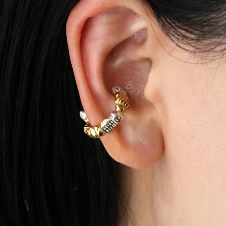 eternity 家々 earcuff gold