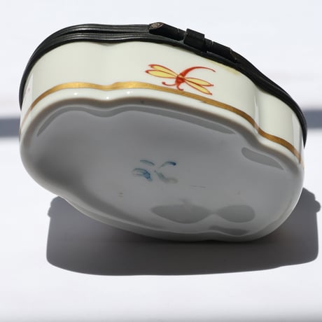 磁器製の小物入れ　ハチドリ