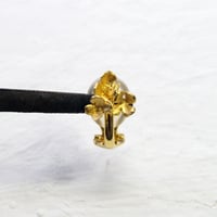 "hydrangia earring" gold small