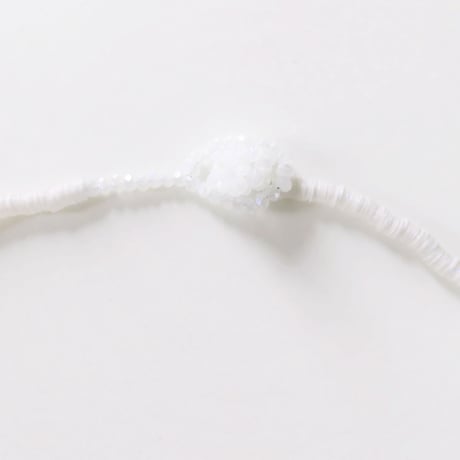紙を貼ったみたいな？手作りビーズネックレス　その１