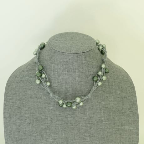 錆浅葱 (sabiasagi) 色に染めた麻ひもとコットンパールのネックレス