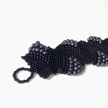 ビーズブレスレット - wavy black beads bracelet