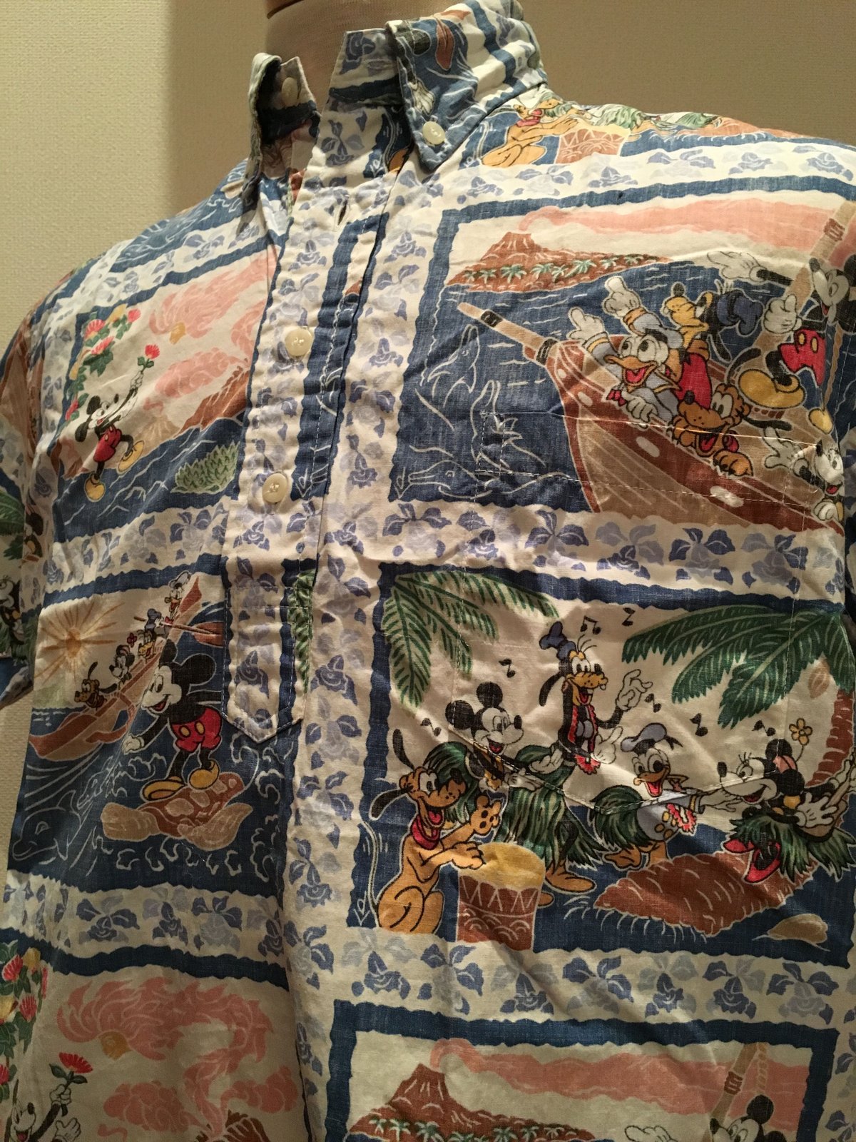 レインスプーナーディズニーアロハシャツ reyn spooner×Disney（レインスプーナー×ディズニー）アロハ