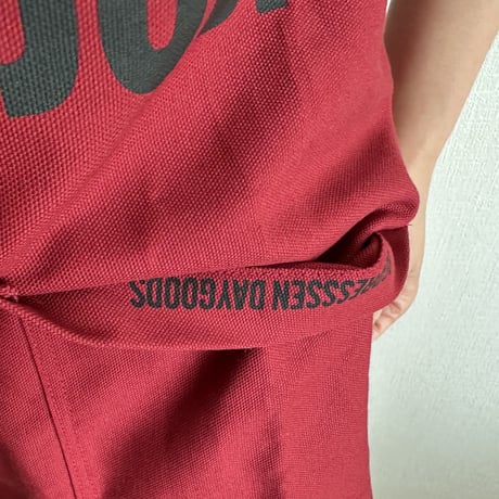 XA30 X–STYLE APRON “ YES！GOODJOB！”(BOADEAUX(ボルドー)COLOR)※背中でクロスさせて着用いただくエプロンです。