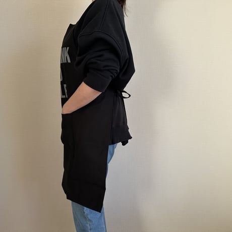 DR(BLK)3  “EAT, DRINK AND SMILE” ”APRON  BLACK COLOR ※GREYロゴ