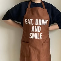 WPB11  DAY USE W POCKET “EAT,DRINK AND SMILE (生成りロゴ)
