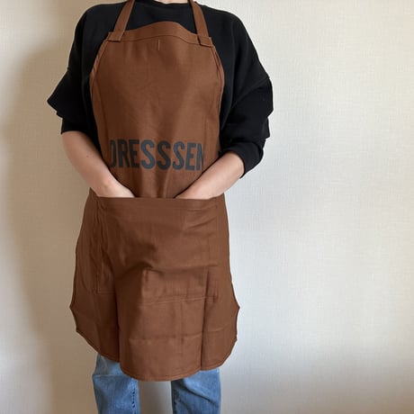 DRESSSEN  DRVBRN7  REVERSIBLE  APRON“YES！GOOD JOB！/ DRESSSEN“(リバーシブルエプロン)BROWN  COLOR