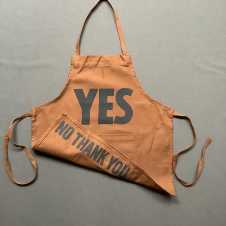 👶DRESSSEN BKDBR2  BABY KIDS APRON YES(ベイビーキッズエプロンです。)  ※BROWN  COLOR