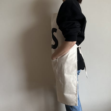 ADULT APRON #1 " YES" (裏側にNO THANKYOU プリントがあります)