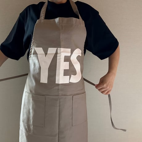 WPSB1  DAY USE W POCKET  APRON   YES (※裏側にNO THANK YOUのプリントがあります) SMOKY BEIGE