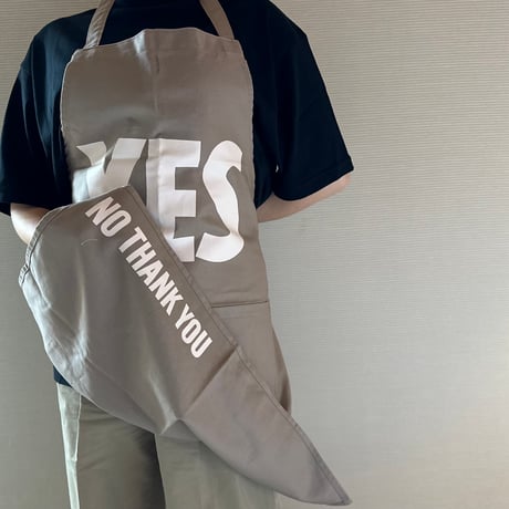 WPSB1  DAY USE W POCKET  APRON   YES (※裏側にNO THANK YOUのプリントがあります) SMOKY BEIGE