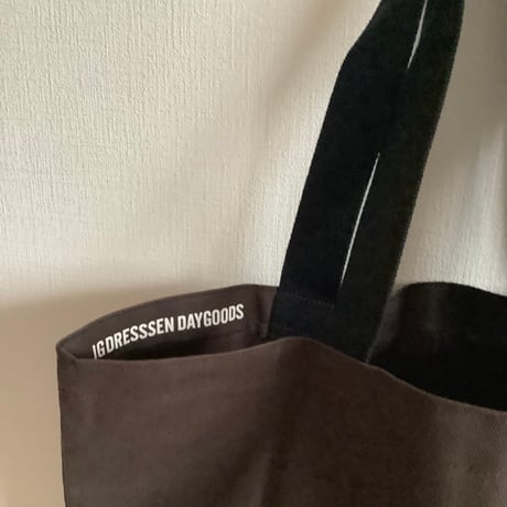 DTRDB1   TRAINING BAG ”YES/YES    DARK BROWN  COLOR  ※両面にYESのプリントがございます。