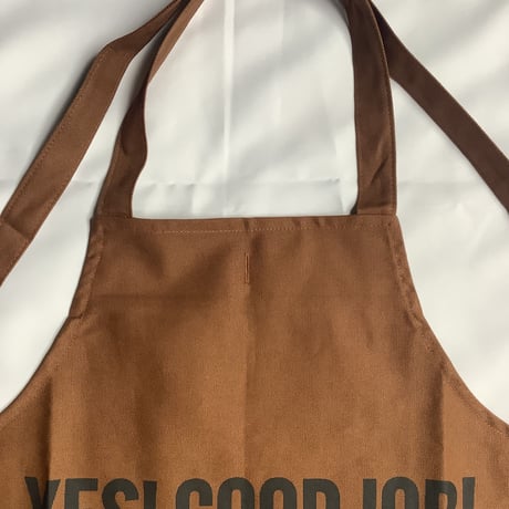 XA30 X–STYLE APRON “ YES！GOODJOB！”(BROWN COLOR)※背中でクロスさせて着用いただくエプロンです。
