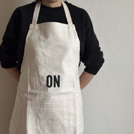 DRV10  REVERSIBLE  APRON“ON/OFF(リバーシブルエプロン)※NATURAL COLOR