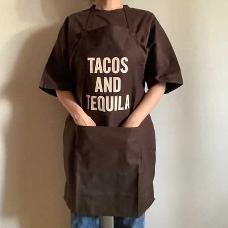🌸[新発売] DR(DB)7    ”TACOS AND TEQUILA “APRON (生成りロゴ)  DARK BROWN COLOR