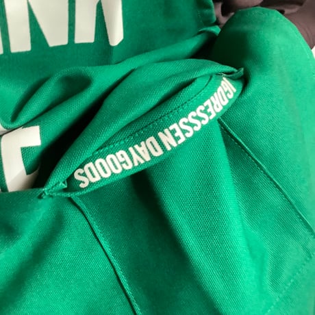 🌸新発売　WPG3 DAY USE W POCKET  APRON   “EAT、DRINK AND SMILE“  BOTTLE GREEN COLOR