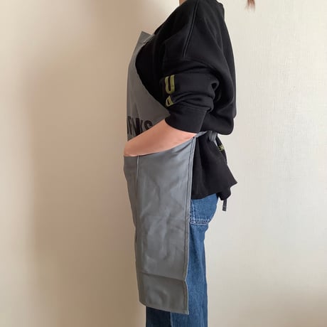 DRVG12 REVERSIBLE  APRON“HOLIDAY/EATS ＆DRINKS“ (リバーシブルエプロン)