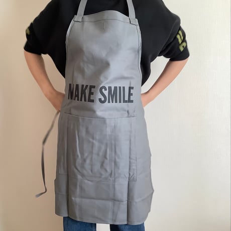 DRVG11 REVERSIBLE  APRON“MAKE BEAUTIFUL/MAKE SMILE(リバーシブルエプロン)