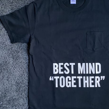 DRESSSEN  DSST113  DRES“SPECIAL”SSEN    “BESTMIND TOGETHER”  T-SHIRTS (生成りロゴ)  BLACK COLOR