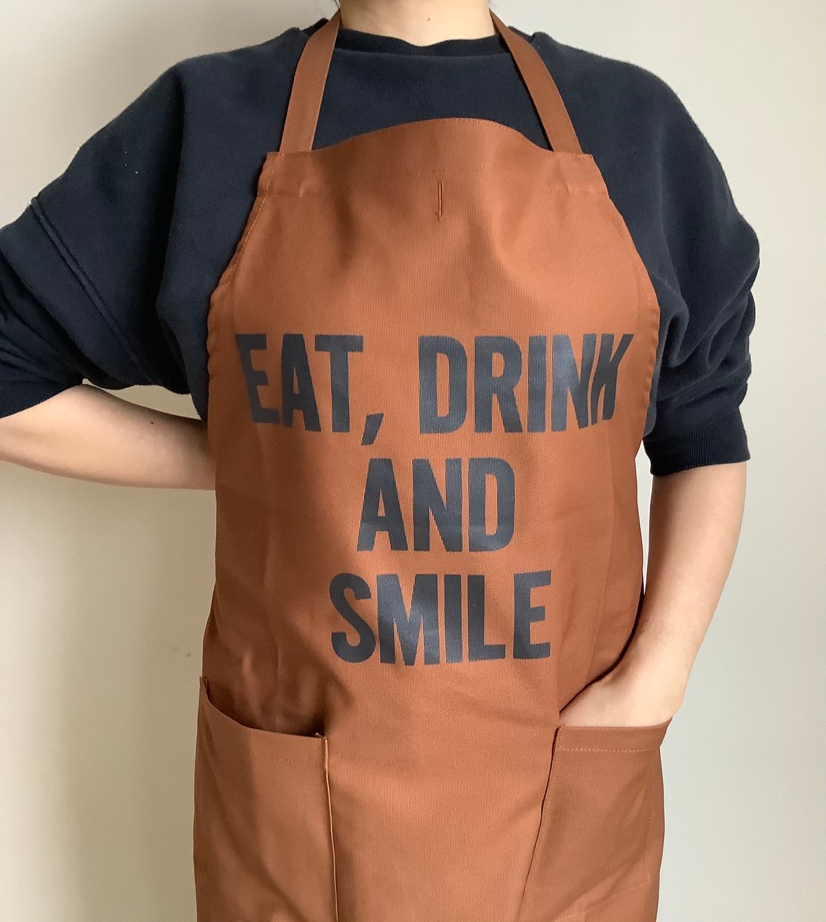 WPAB16 DAY USE W POCKET APRON “ EAT、DRIN