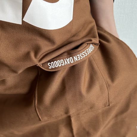 WPB8 DAY USE W POCKET  APRON   “YES”(生成りロゴ)※正面に二つのポケットがございます