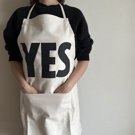 ADULT APRON #1 " YES" (裏側にNO THANKYOU プリントがあります)
