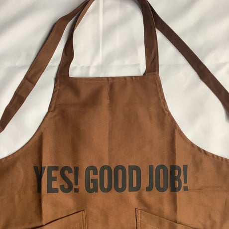 XA30 X–STYLE APRON “ YES！GOODJOB！”(BROWN COLOR)※背中でクロスさせて着用いただくエプロンです。