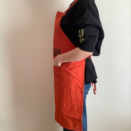 DRVNO8 REVERSIBLE  APRON“ドレスセン/ DRESSSEN      NEW ORANGE