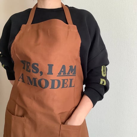 WP4   DAY USE W POCKET  APRON    “YES、I AM A MODEL”※正面に二つのポケットがございます。