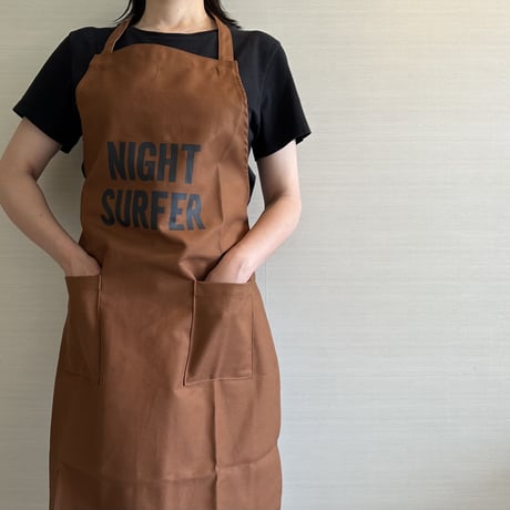 WPB5  DAY USE W POCKET  APRON   “NIGHT SURFER“ BROWN COLOR ※正面に二つのポケットがございます