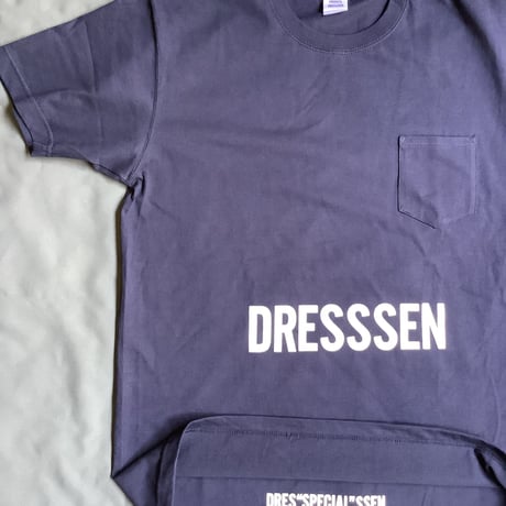 DRESSSEN  DSST77 DRES“SPECIAL”SSEN    ” DRESSSEN “T-SHIRTS (生成りロゴ)  ネイビーカラー