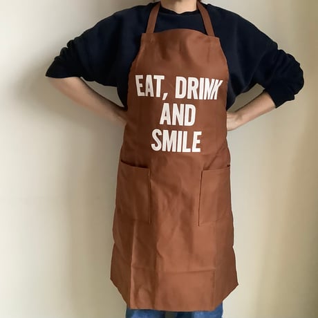WPB11  DAY USE W POCKET “EAT,DRINK AND SMILE (生成りロゴ) 🌟8月再入荷します