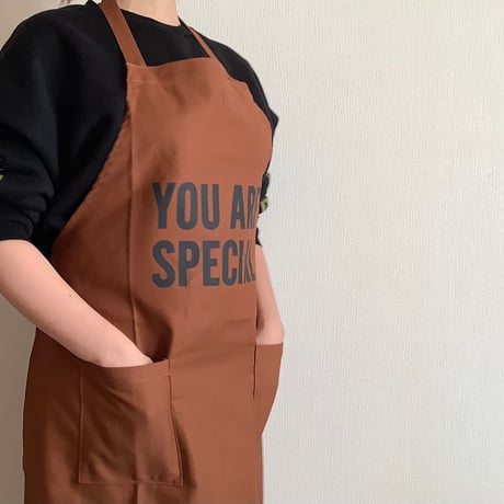 WPB6  DAY USE W POCKET  APRON   “YOU ARE SPECIAL” BROWN COLOR ※正面に二つのポケットがございます