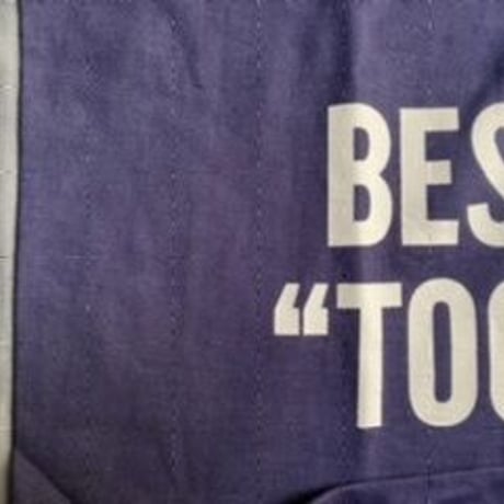 DRESSSEN  DSST99  DRES“SPECIAL”SSEN    “BEST MIND TOGETHER” T-SHIRTS (生成りロゴ) ネイビーカラー