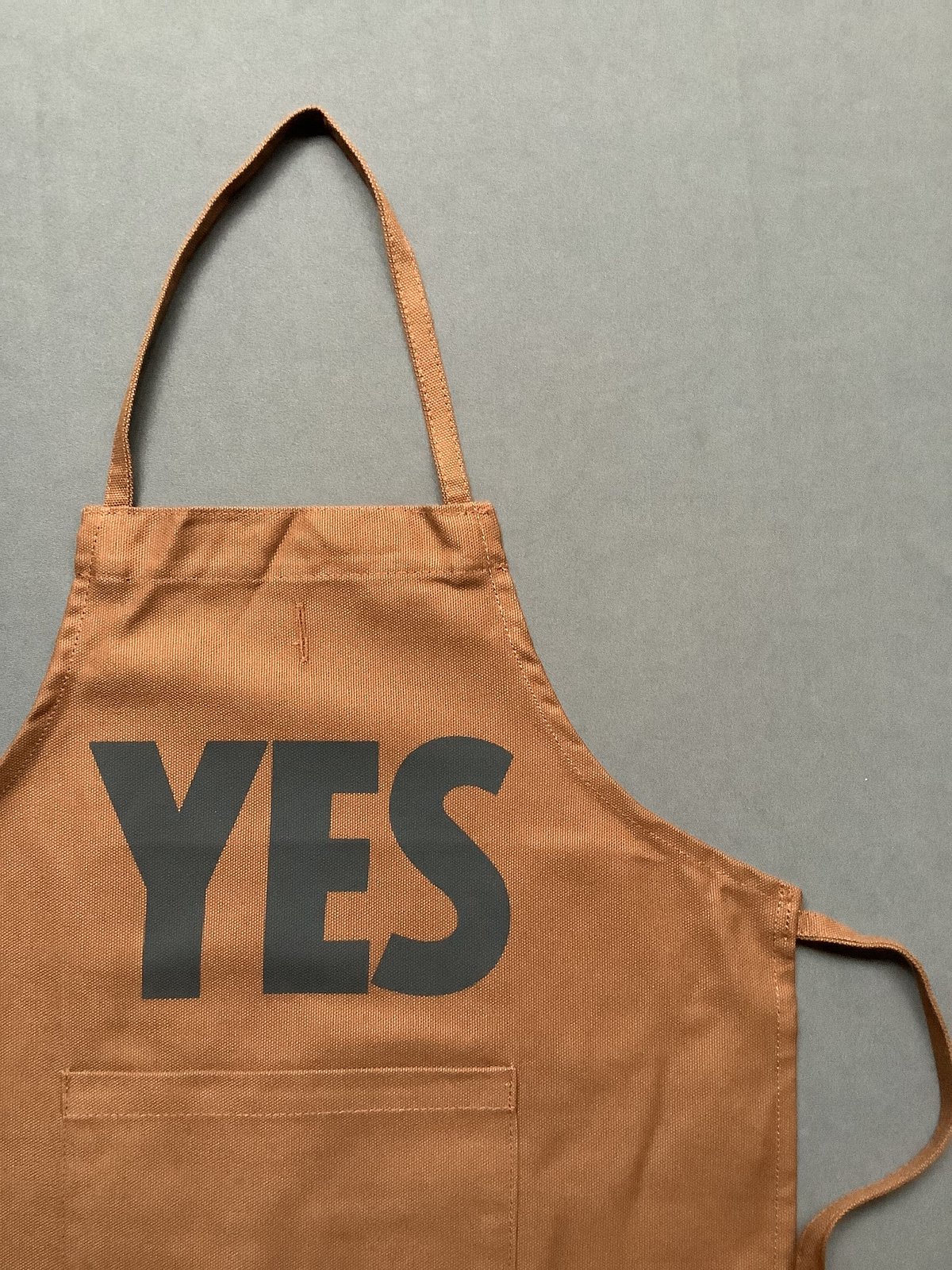 👶DRESSSEN BKDBR2 BABY KIDS APRON YES(ベイビーキッズエプ