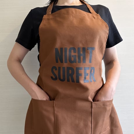 WPB5  DAY USE W POCKET  APRON   “NIGHT SURFER“ BROWN COLOR ※正面に二つのポケットがございます