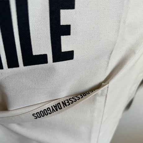 ADULT APRON #7  EAT,DRINK AND SMILE