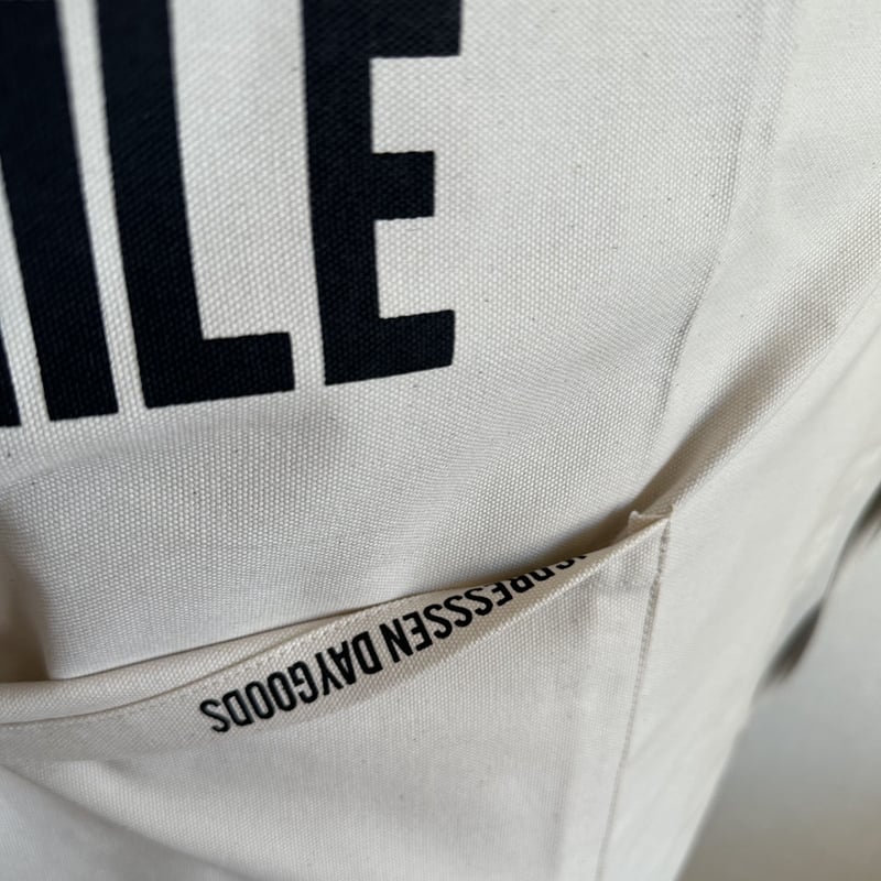 ADULT APRON #7 EAT,DRINK AND SMILE | DRESSSEN公