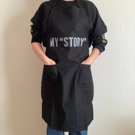WPABLK5  DAY USE W POCKET  APRON   “MY“STORY”(BLACKCOLOR  )