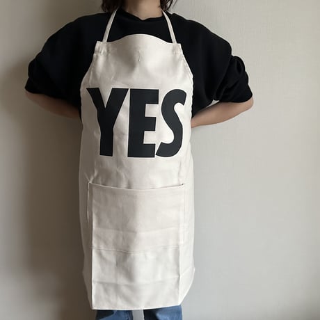 ADULT APRON #1 " YES" (裏側にNO THANKYOU プリントがあります)