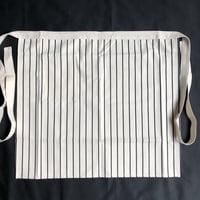 LOWER WALL “STRIPE” APRON    NATURAL   COLOR