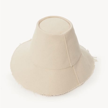 🇺🇸アメリカ製　THE  MAGIC  HAT  (MADE IN USA) NATURAL  COLOR(生成色)