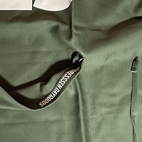 DR(GN)1 ADULT APRON  “YES” ※生成りロゴ　“GREEN COLOR 🌟10月24日(土曜日)に再入荷します。今しばらくお待ちください