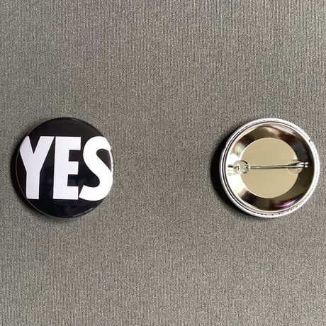 DRBS YES BUTTON BADGES  ※2個セット(YES  WHITE &YES BLACK)