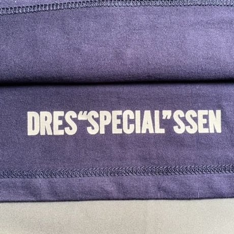DRESSSEN  DSST99  DRES“SPECIAL”SSEN    “BEST MIND TOGETHER” T-SHIRTS (生成りロゴ) ネイビーカラー