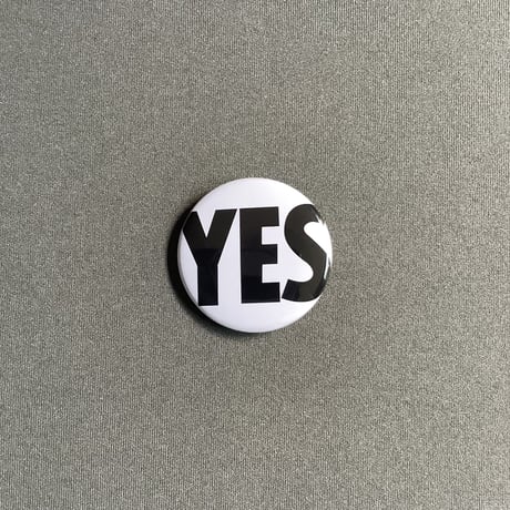 DRBS YES BUTTON BADGES  ※2個セット(YES  WHITE &YES BLACK)