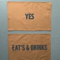 REVERSIBLE PLACE MAT REVMBR1 “YES/EATS ＆DRINKS(BROWN  COLOR)