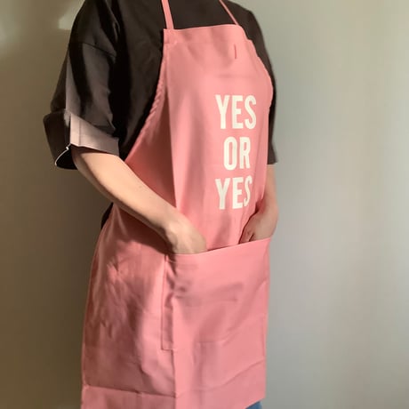 🌸[新発売] DR(PK)6  ”YES OR YES“ APRON (生成りロゴ)PINK  COLOR