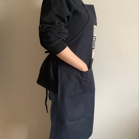 WPDN3   DAY USE W POCKET  APRON   “LIFE TIME MUSIC“  DARK NAVY